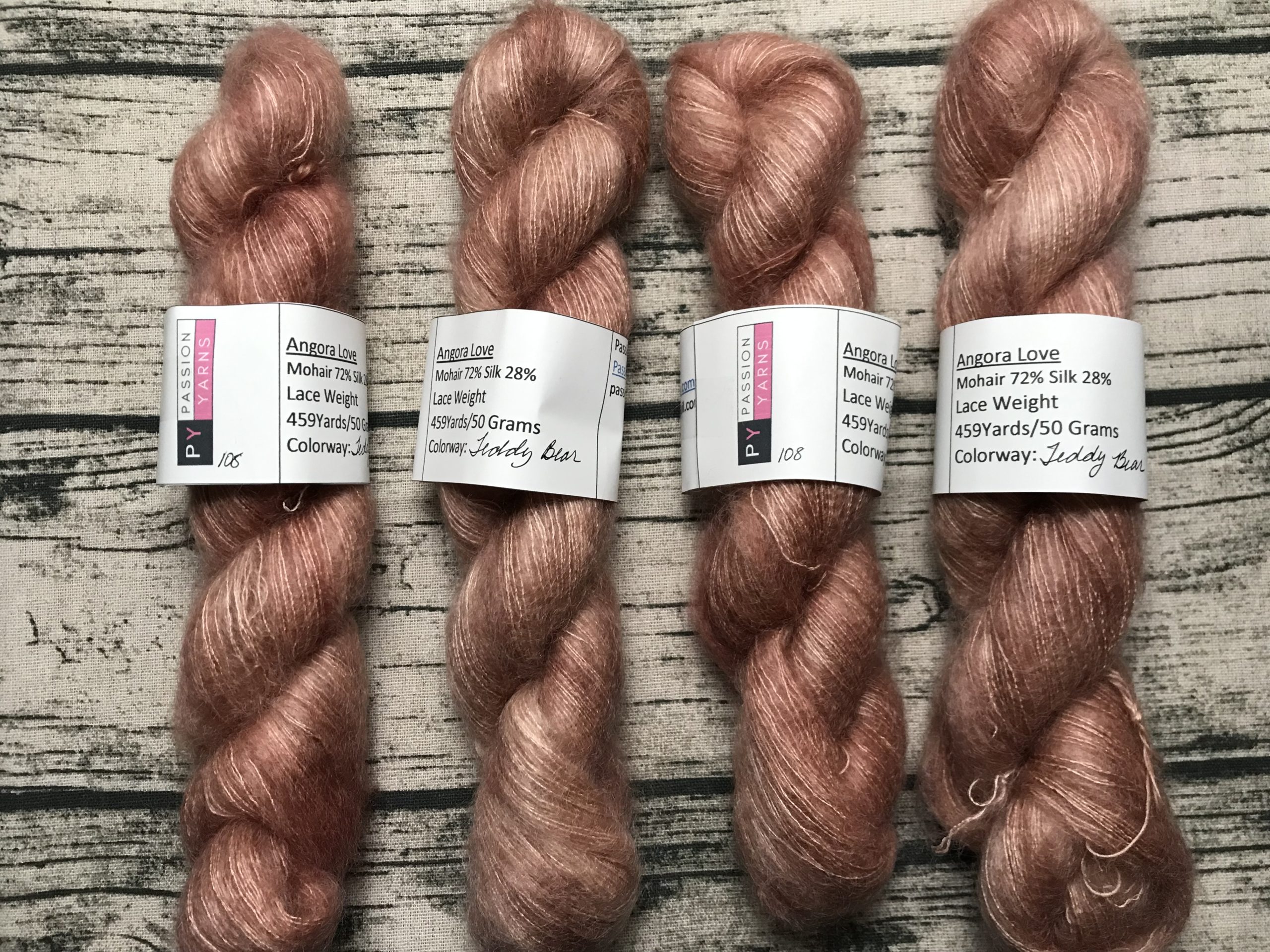 Mohair Delight, Yarn